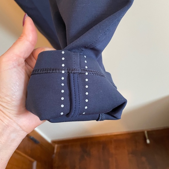 Sz 12 Lululemon Navy Mid weight pants. - Picture 2 of 7